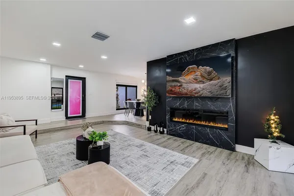 $1,499,000 | 10870 Southwest 106th Avenue, Miami, FL 33176