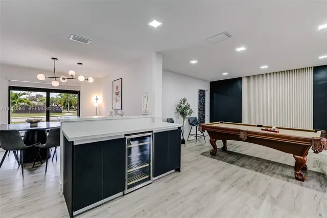 $1,600,000 | 10870 Southwest 106th Avenue, Miami, FL 33176