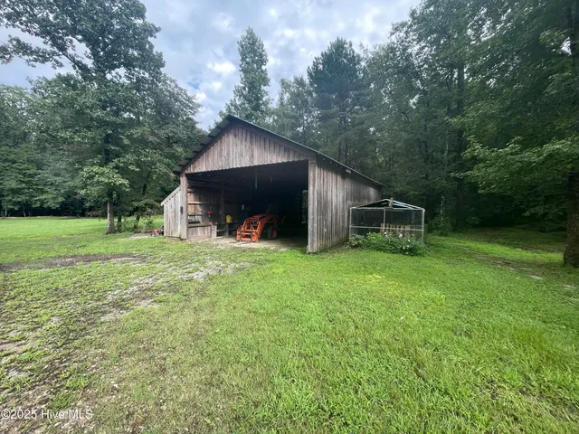 $3,200,000 | 1000 Lakebay Road, Vass, NC 28394