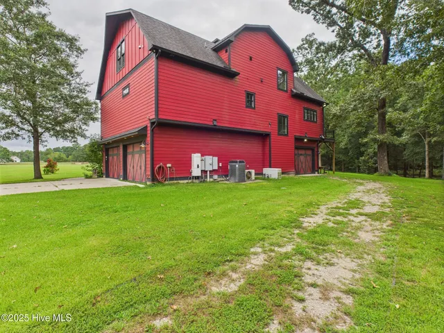 $3,200,000 | 1000 Lakebay Road, Vass, NC 28394