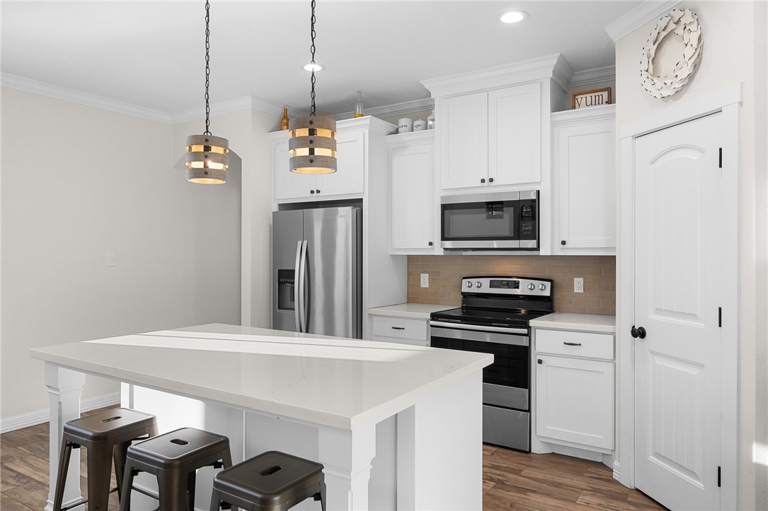 2143 Mountain Wind Loop Bryan, TX 77807 - Photo 11 of 34