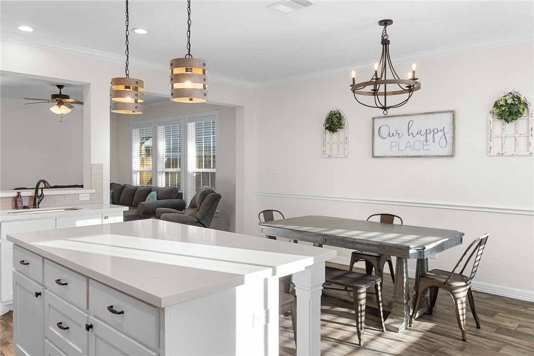 2143 Mountain Wind Loop Bryan, TX 77807 - Photo 13 of 34