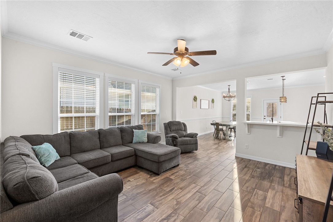 2143 Mountain Wind Loop Bryan, TX 77807 - Photo 8 of 34