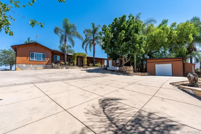 $1,095,000 | 9111 East Sierra Alta Way, El Cajon, CA 92021