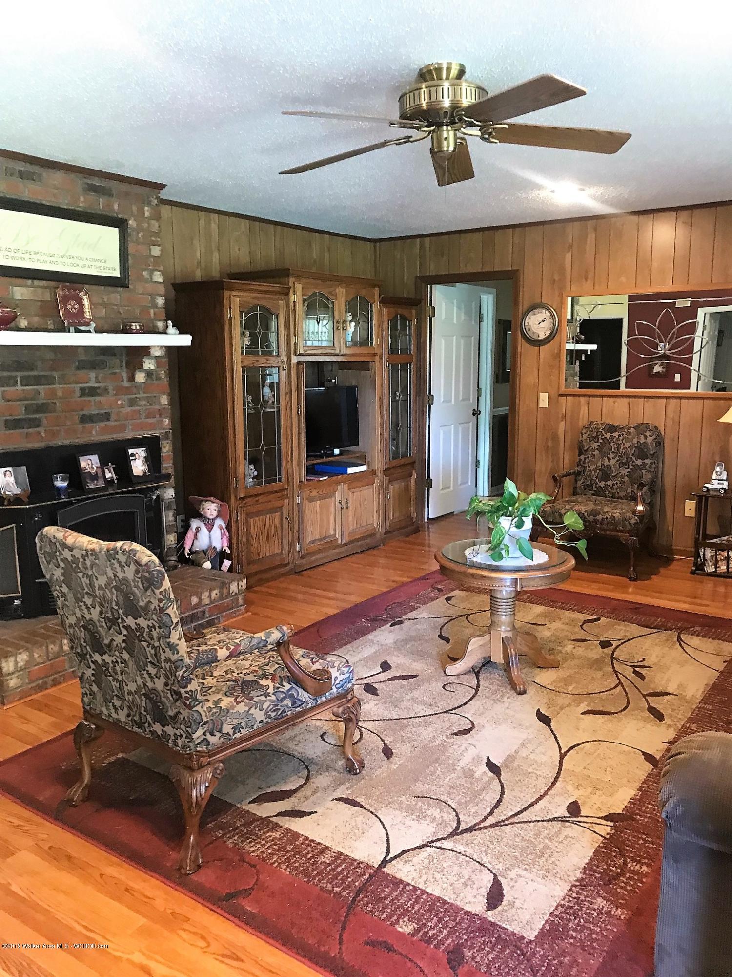 425 Stidham Circle Hamilton, AL 35570 - Photo 5 of 29 Gallery Image 5