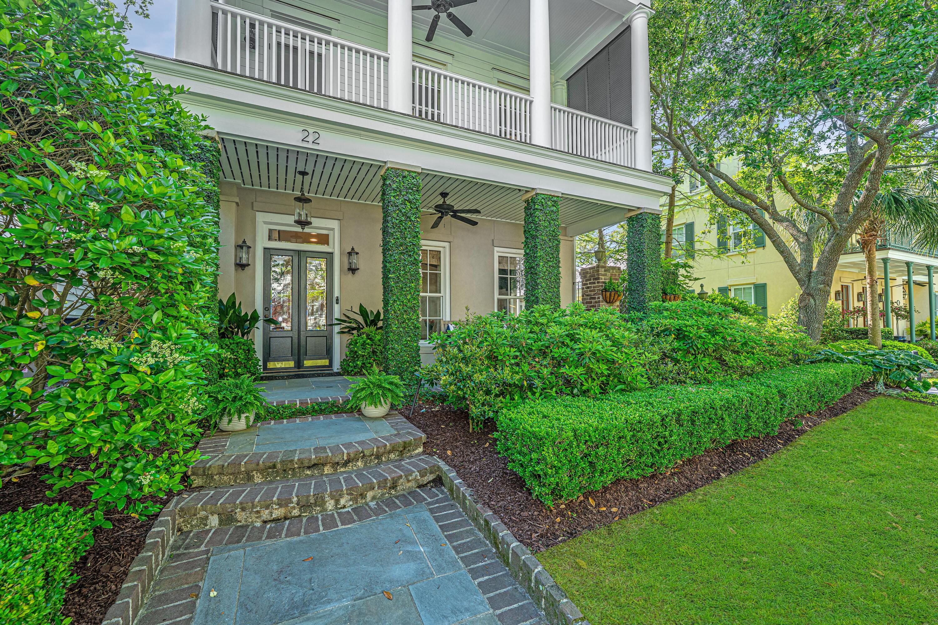 22 Fairhope Road Mount Pleasant, SC 29464 - Photo 3 of 53 22FairhopeRd003