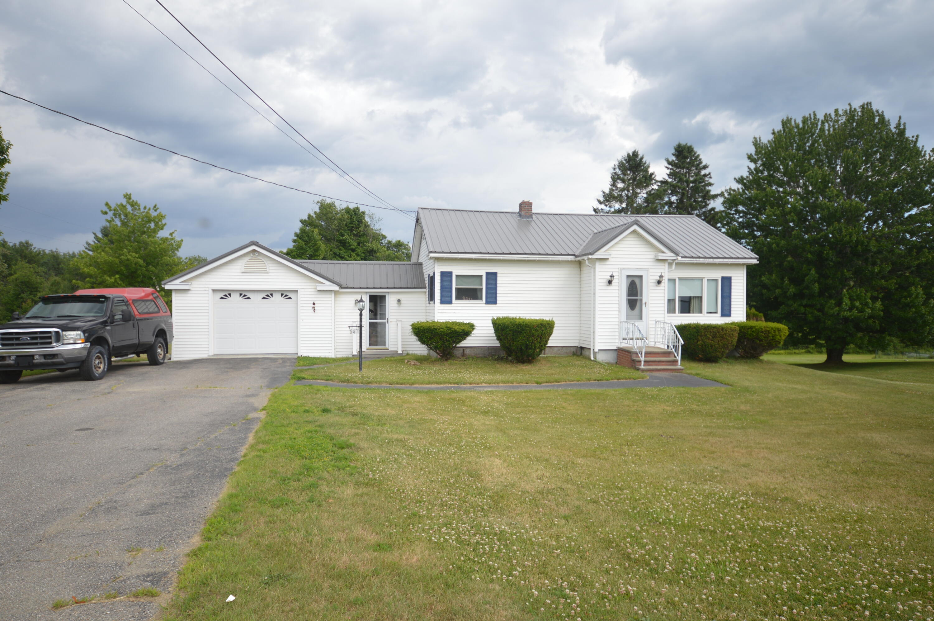947 Pushaw Road Glenburn, ME 04401 - Photo 3 of 27 DSC_0011