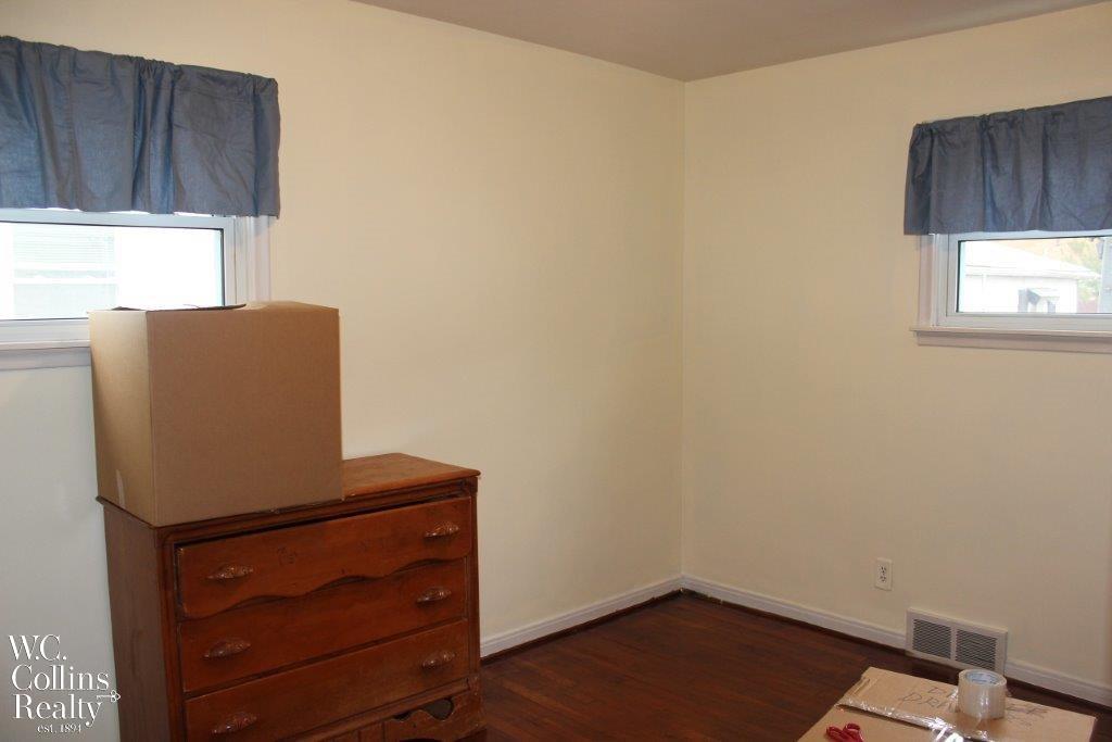 25186 Hayes Road Roseville, MI 48066 - Photo 5 of 12