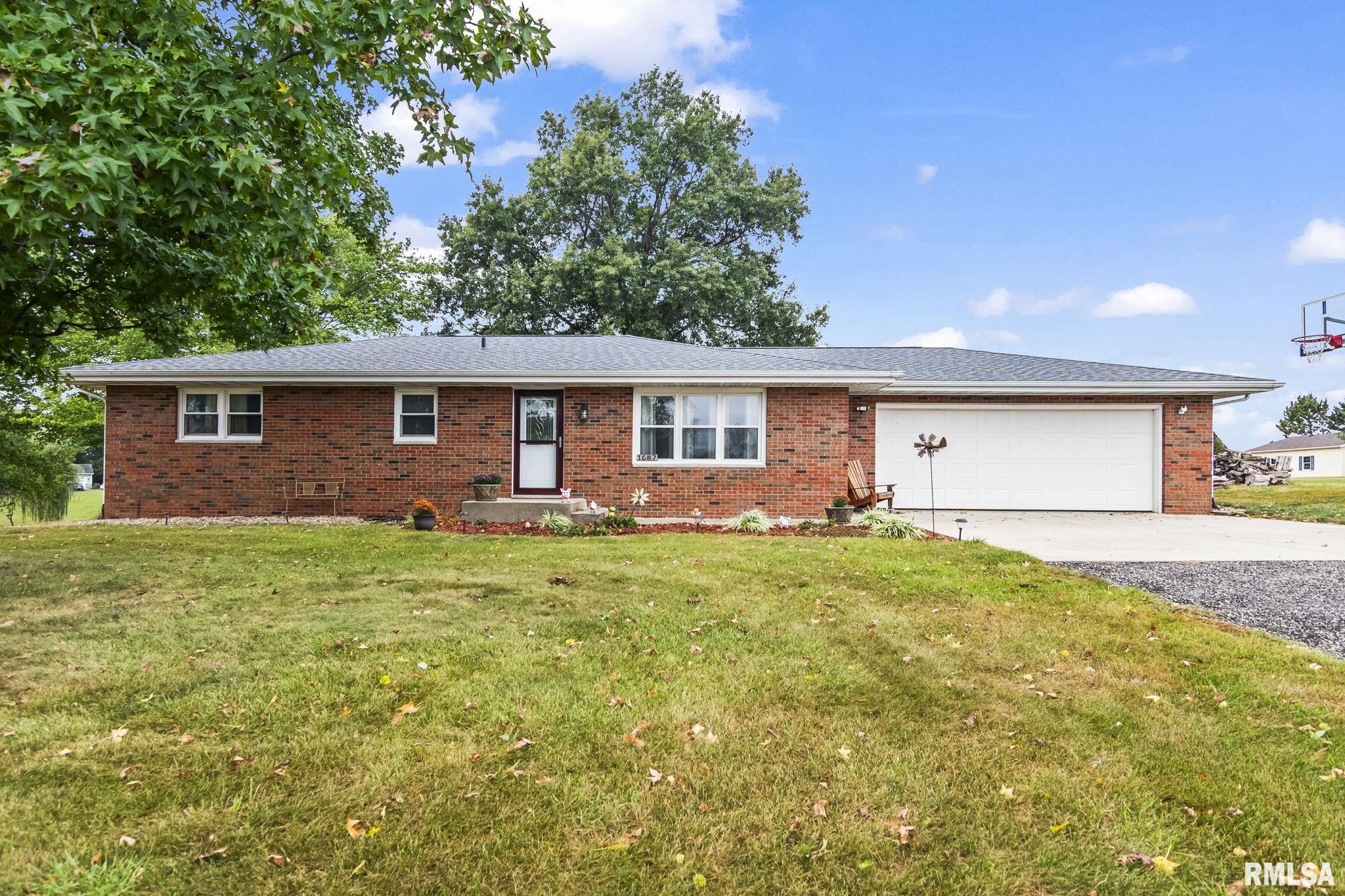 1687 New Salem Church Road New Berlin, IL 62670 - Photo 1 of 32