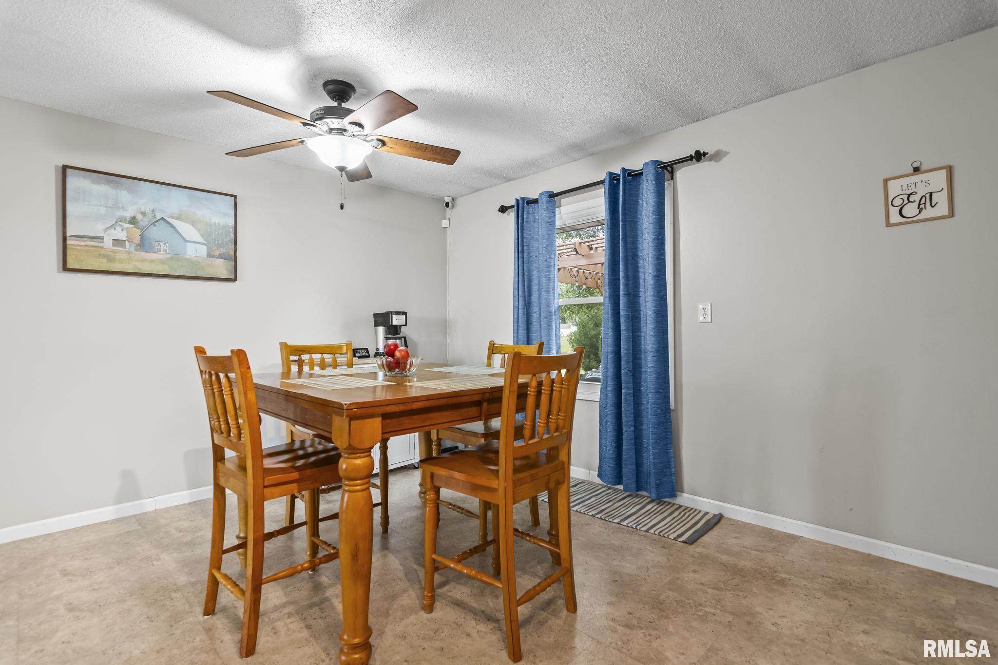 1687 New Salem Church Road New Berlin, IL 62670 - Photo 13 of 32