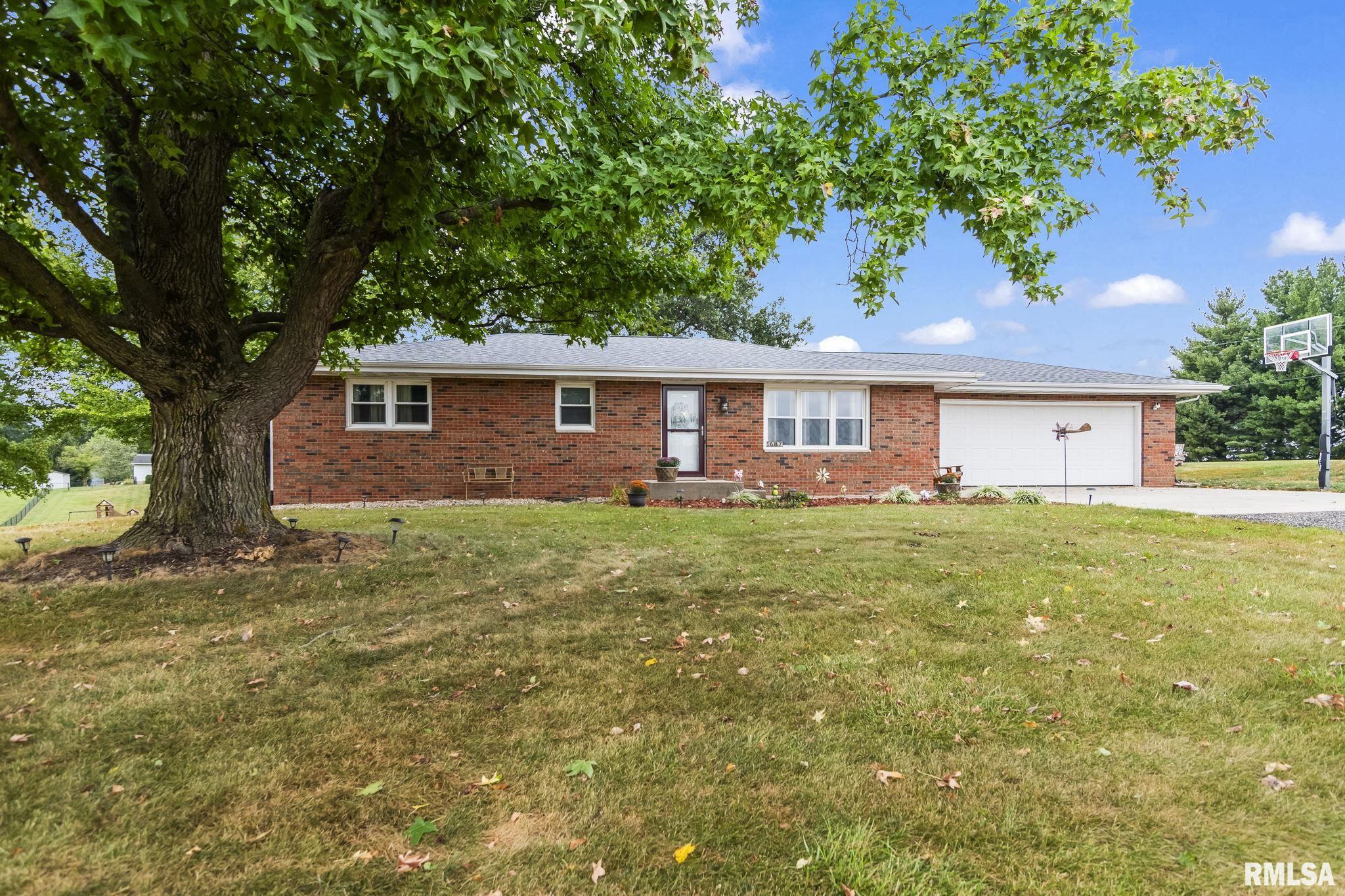 1687 New Salem Church Road New Berlin, IL 62670 - Photo 2 of 32