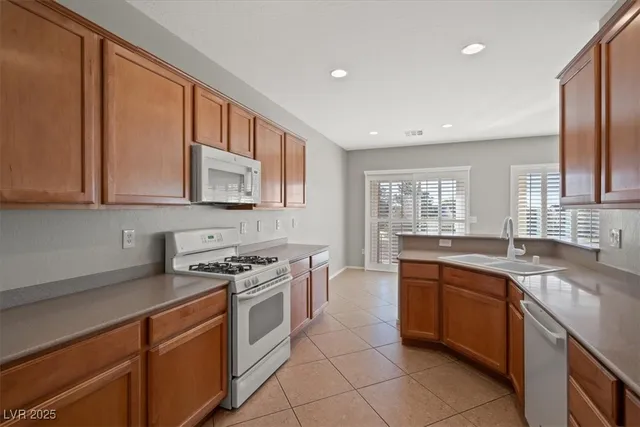 $2,275 | 3321 Kingbird Drive, North Las Vegas, NV 89084
