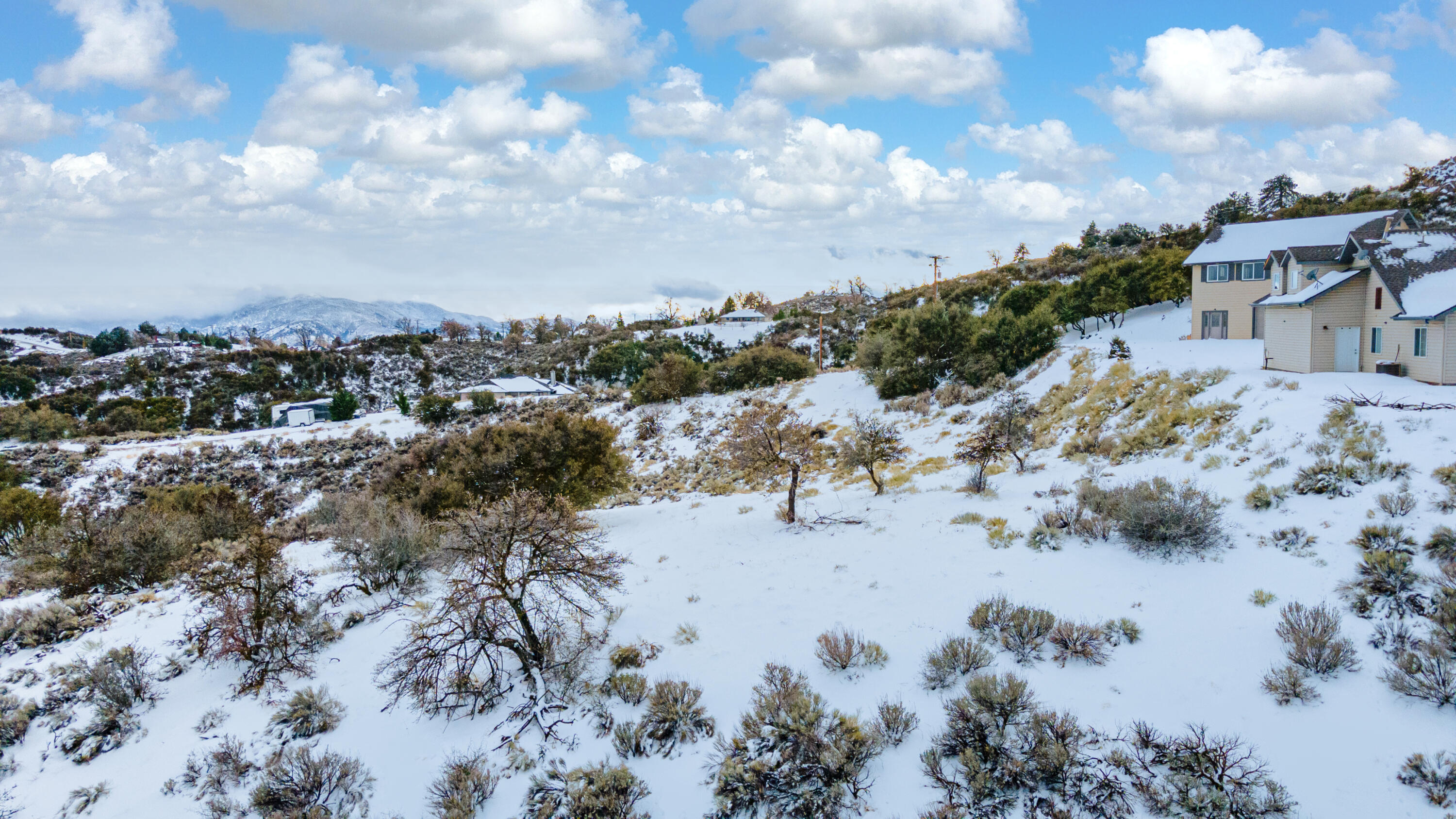 26201 Rifle Court Tehachapi, CA 93561 - Photo 6 of 10 DJI_0006