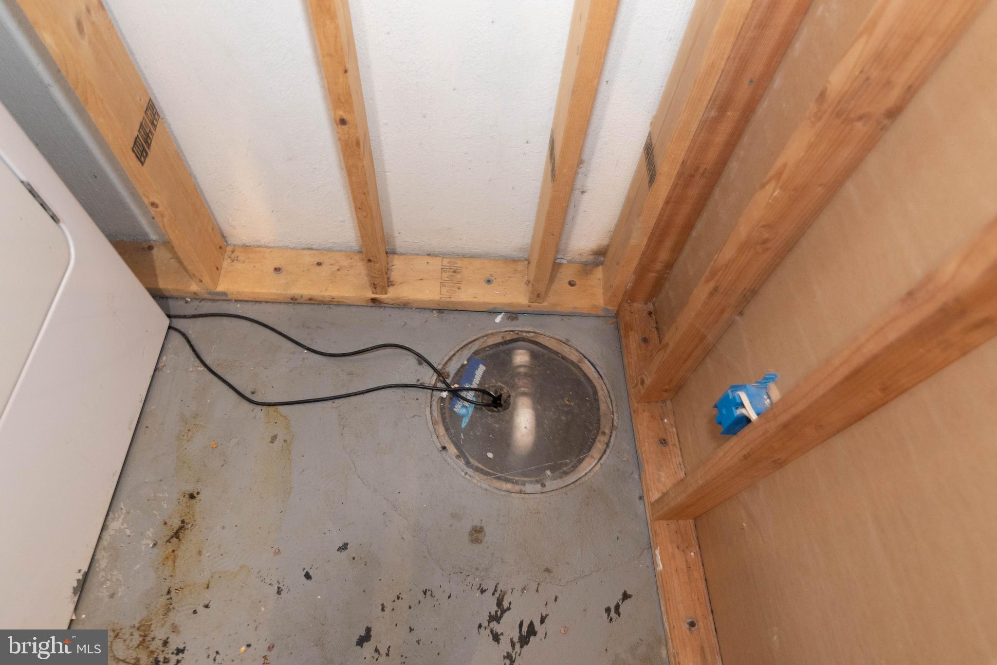 5686 Utrecht Road Baltimore, MD 21206 - Photo 28 of 35 a close view of tap