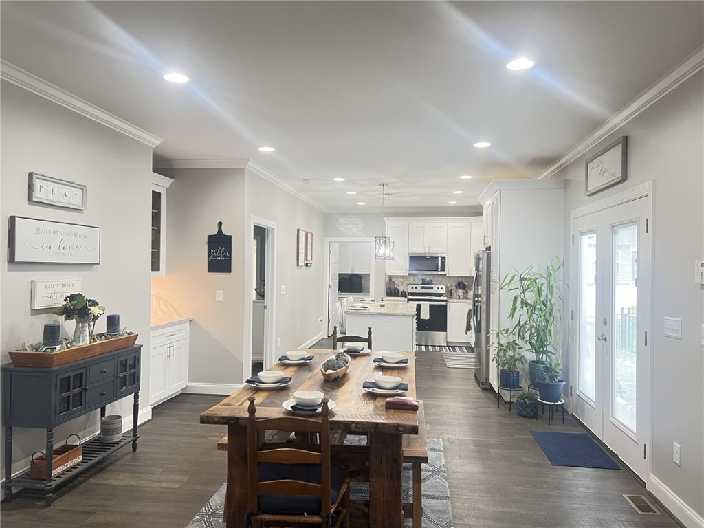 153 Pendleton Street Pickens, SC 29671 - Photo 5 of 25