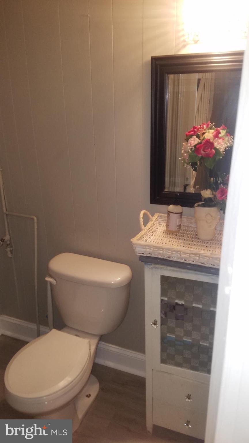 1918 Hillenwood Road Baltimore, MD 21239 - Photo 34 of 41 Powder room