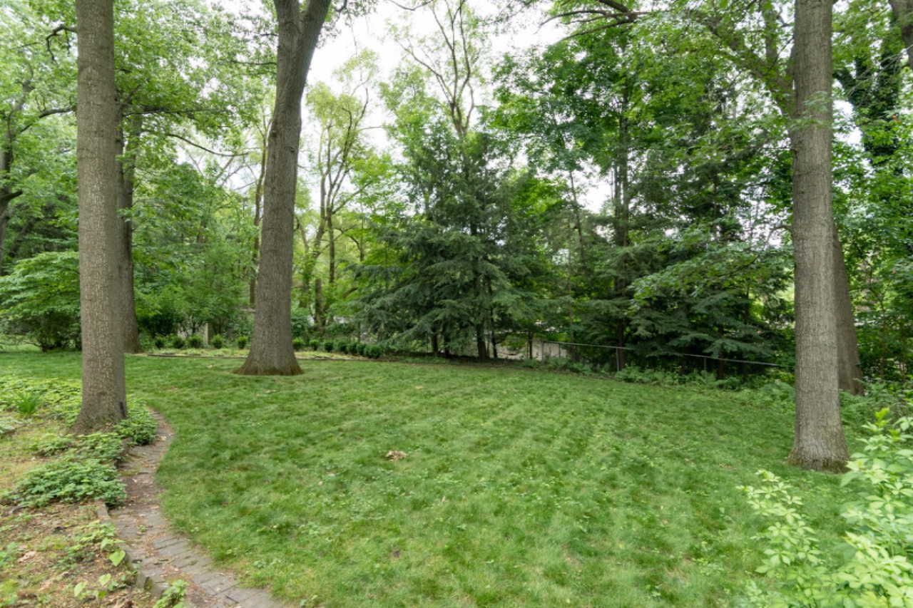 1111 Whites Road Kalamazoo, MI 49008 - Photo 23 of 25 Whites-21