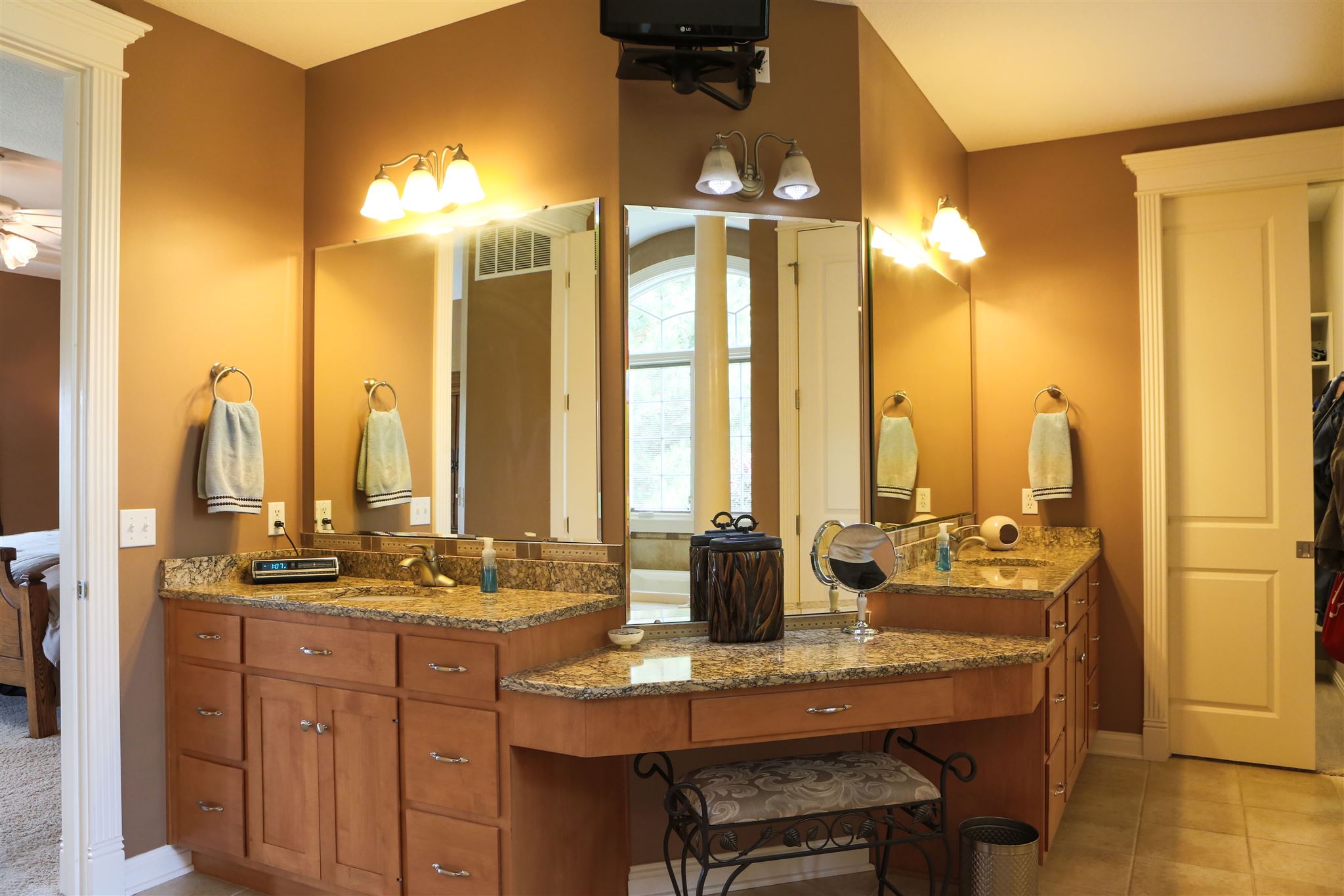 16016 Viberg Road Leo, IN 46765 - Photo 22 of 36 Gallery Image 22