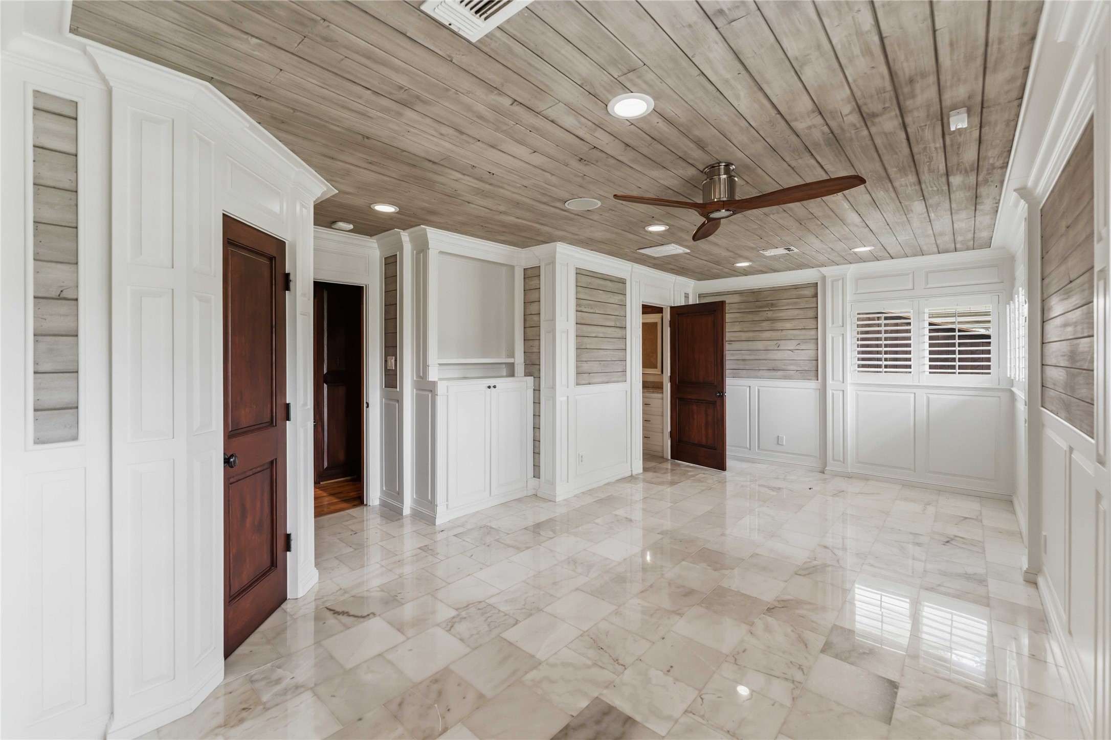 4031 Fernwood Drive Houston, TX 77021 - Photo 20 of 34 2nd Bedroom