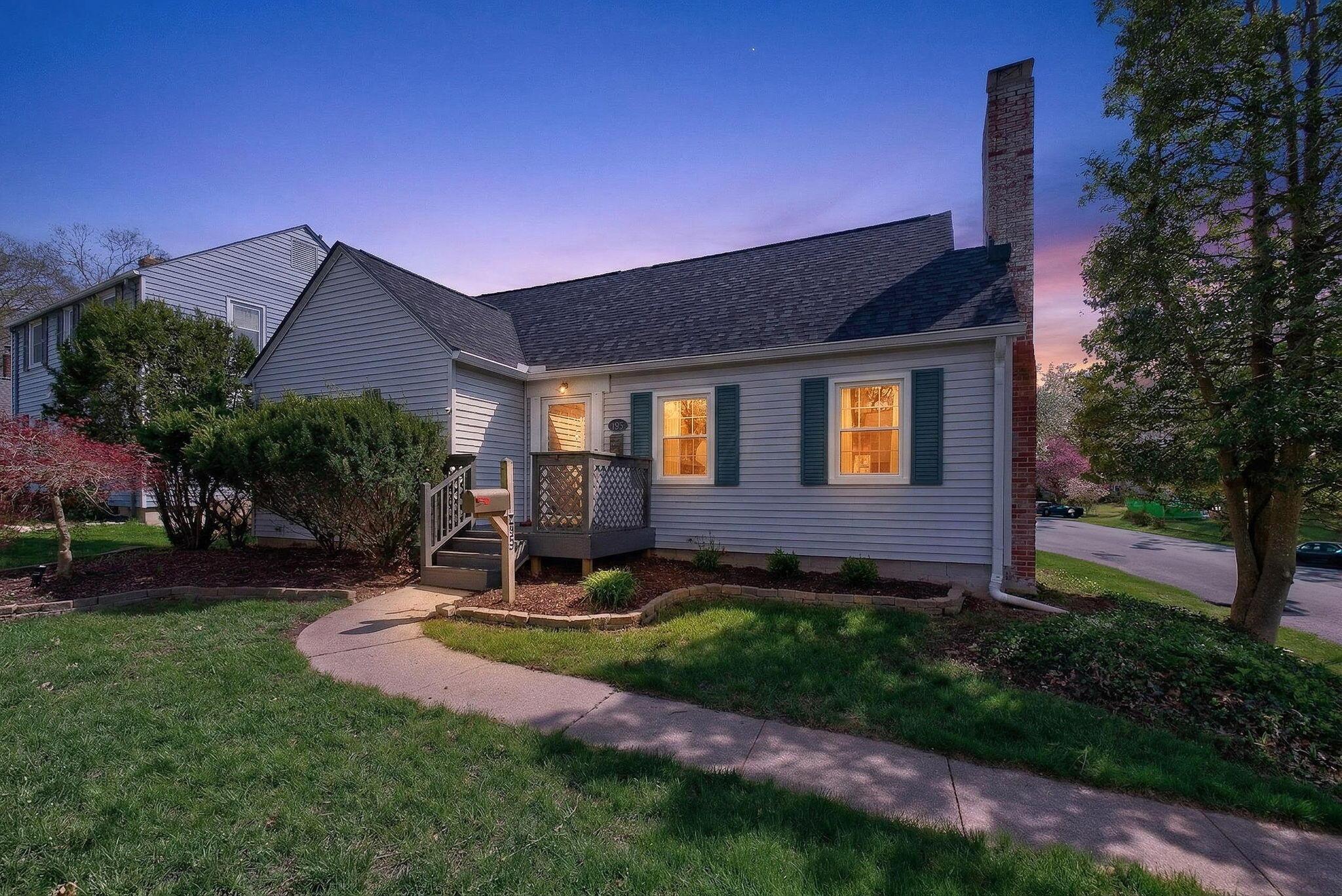 205 West Henderson Road Columbus, OH 43214 - Photo 4 of 63 205 W Henderson (Exterior)-1