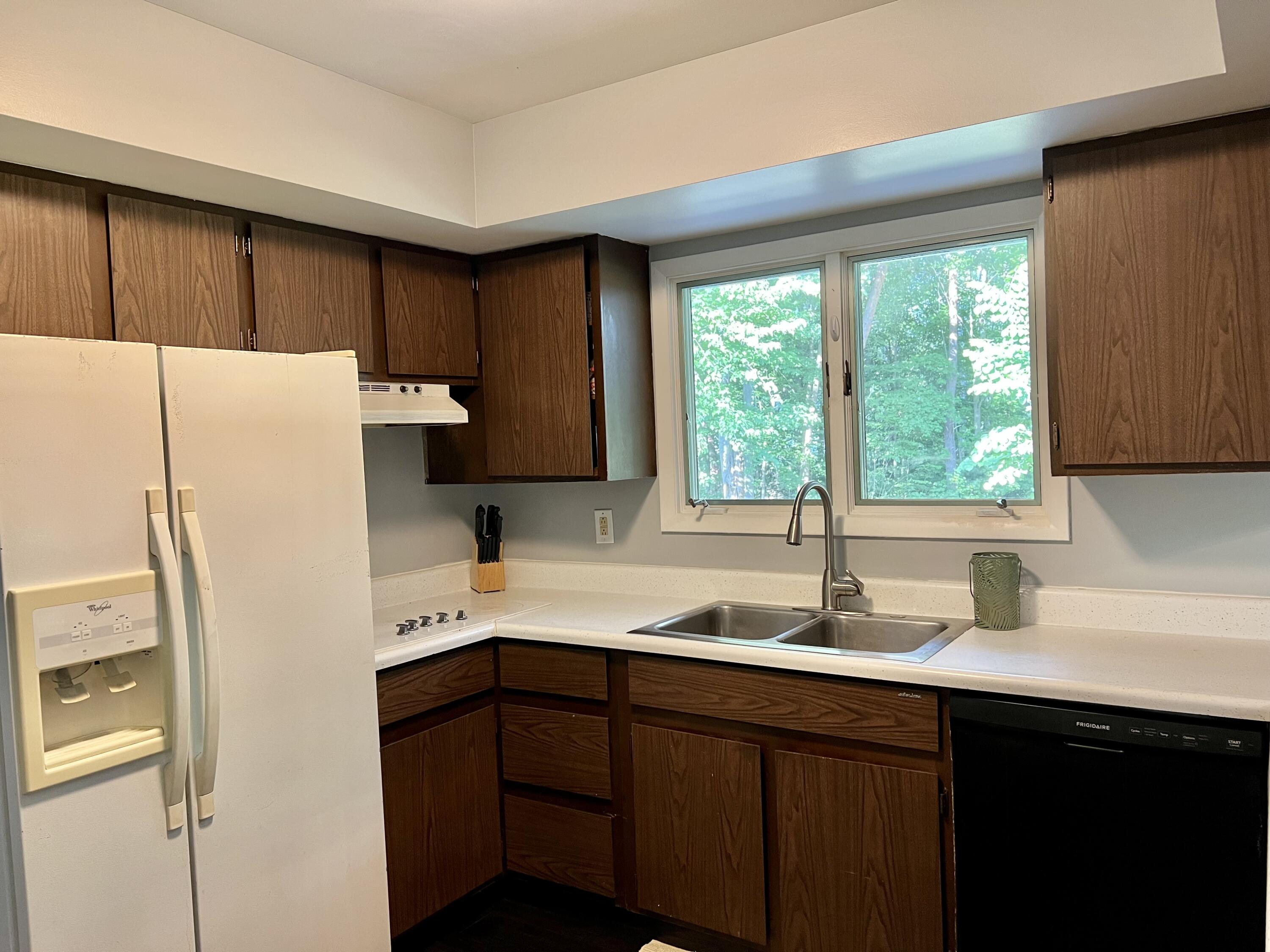 3906 South Dangl Road Muskegon, MI 49444 - Photo 18 of 38 kitchen sink