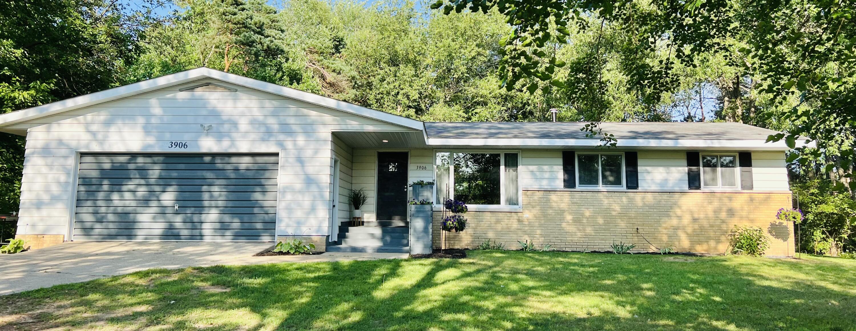 3906 South Dangl Road Muskegon, MI 49444 - Photo 5 of 38 Front day
