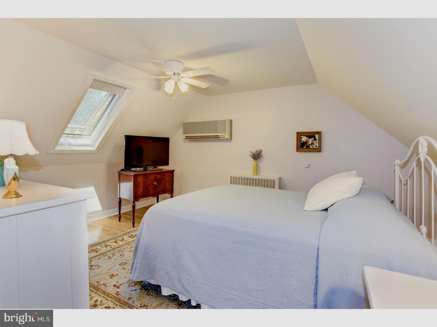 20 Cameo Road Levittown, PA 19057 - Photo 17 of 24 Bedroom - Main