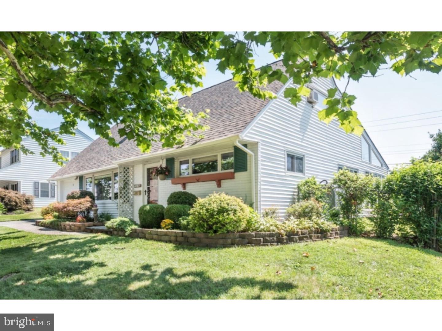 20 Cameo Road Levittown, PA 19057 - Photo 2 of 24 Front Yard