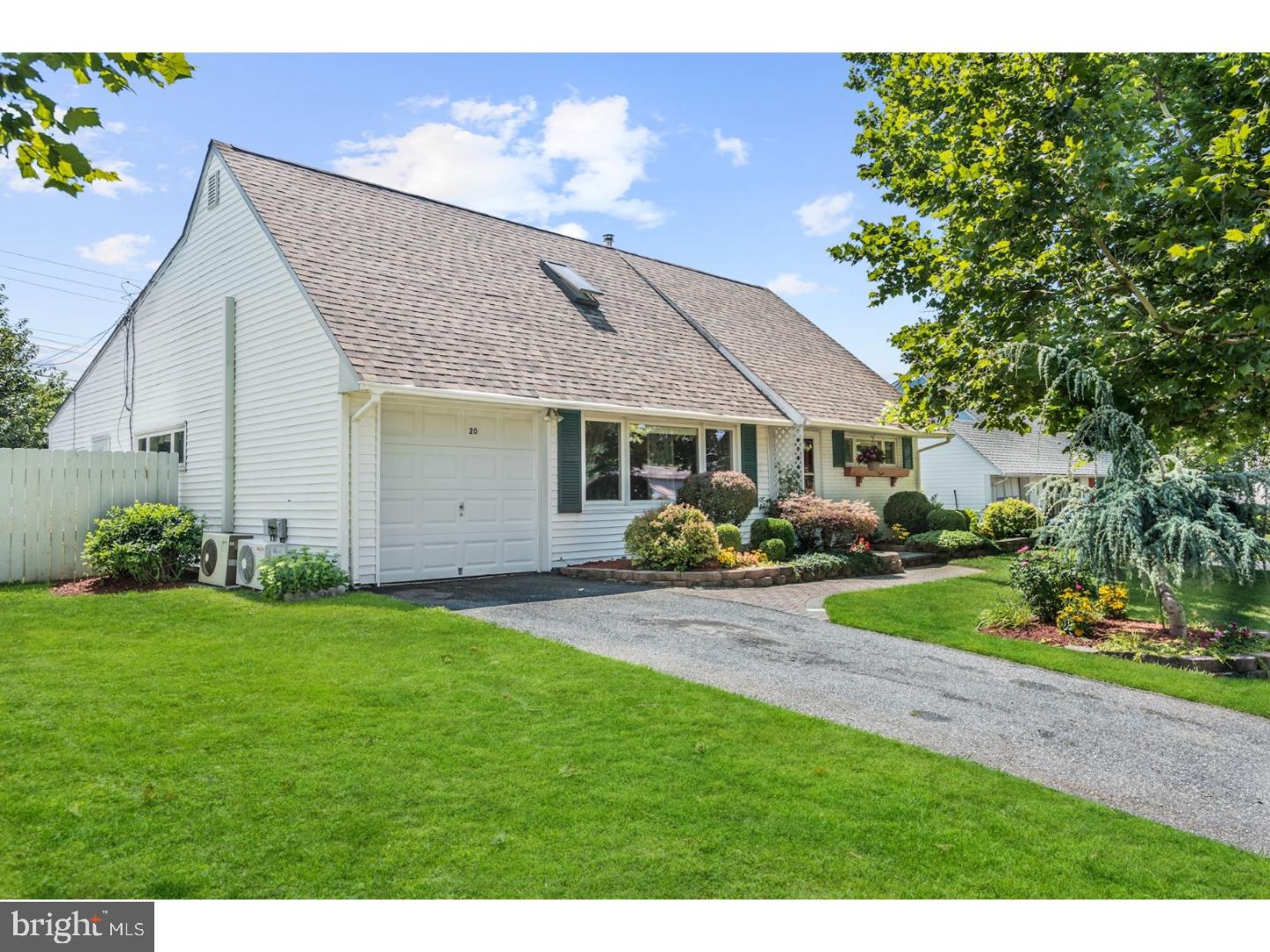20 Cameo Road Levittown, PA 19057 - Photo 3 of 24 Exterior Front