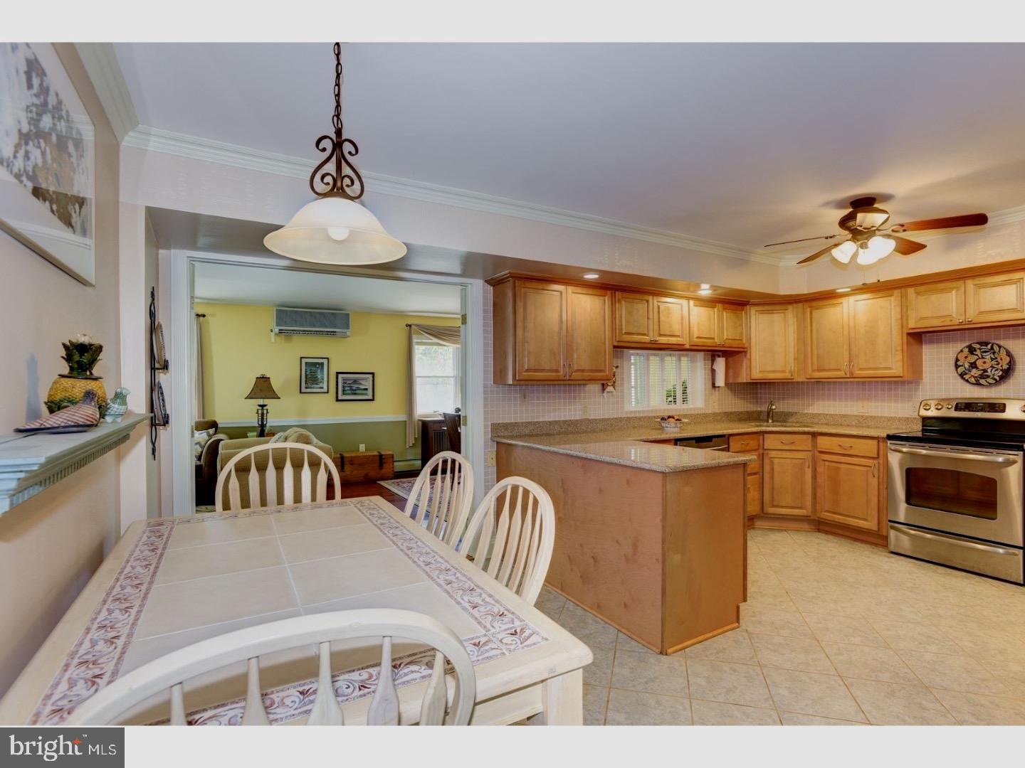 20 Cameo Road Levittown, PA 19057 - Photo 6 of 24 Kitchen
