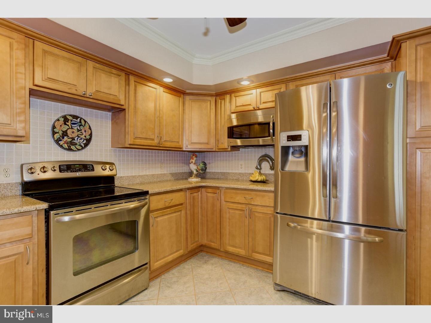 20 Cameo Road Levittown, PA 19057 - Photo 8 of 24 Kitchen