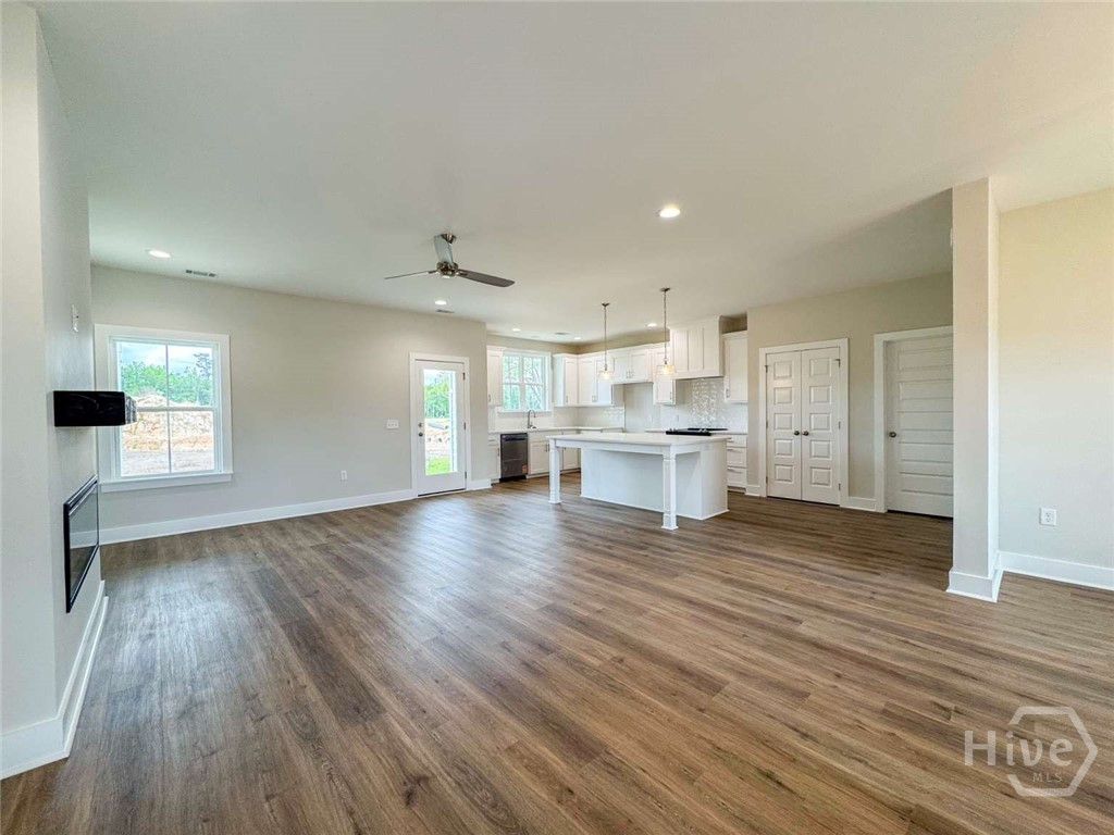 63 Carver Way Midway, GA 31320 - Photo 2 of 19