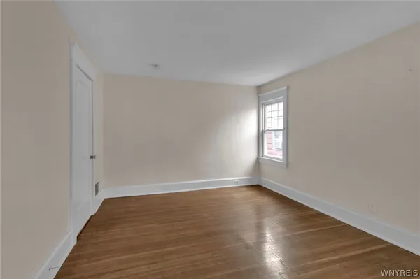 $249,900 | 100 Knowlton Avenue, Tonawanda, NY 14217