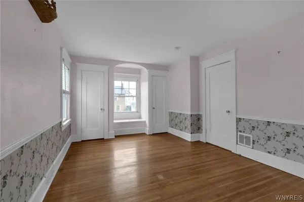 $249,900 | 100 Knowlton Avenue, Tonawanda, NY 14217