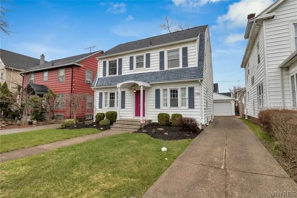 $249,900 | 100 Knowlton Avenue, Tonawanda, NY 14217