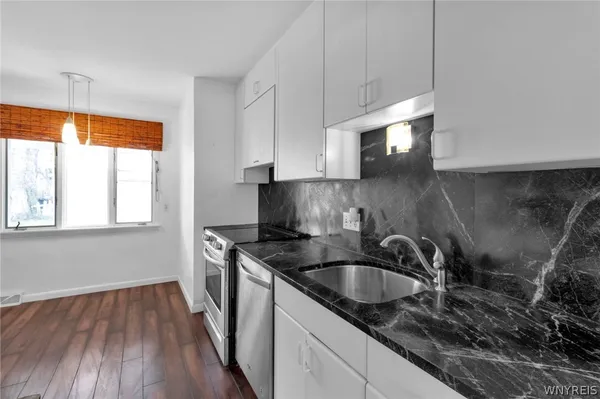 $249,900 | 100 Knowlton Avenue, Tonawanda, NY 14217