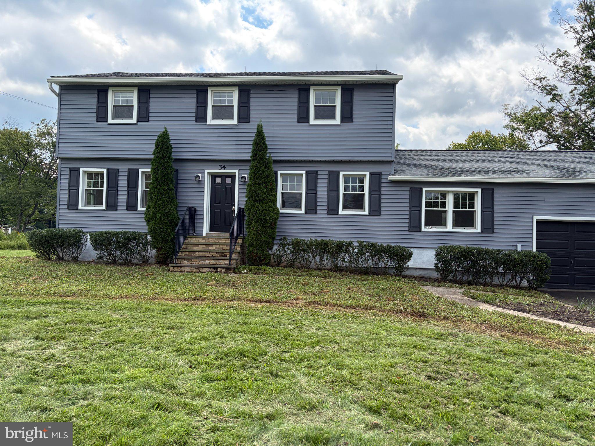 34 Woosamonsa Road Pennington, NJ 08534 - Photo 1 of 48 Gallery Image 1
