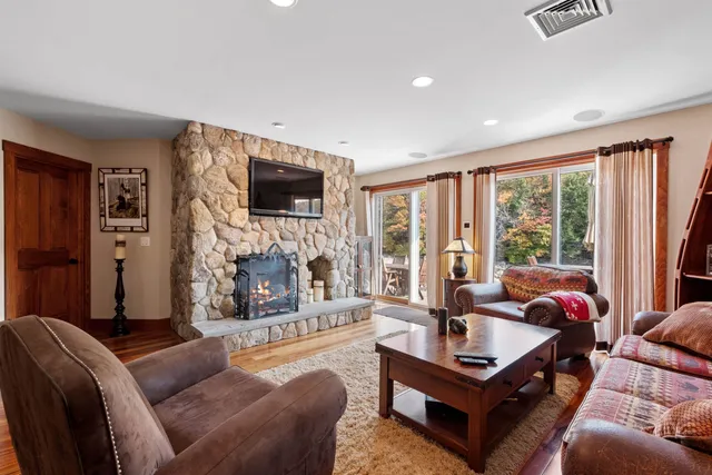 $1,259,000 | 52 Bunker Lane, Unit 4, Lincoln, NH 03251