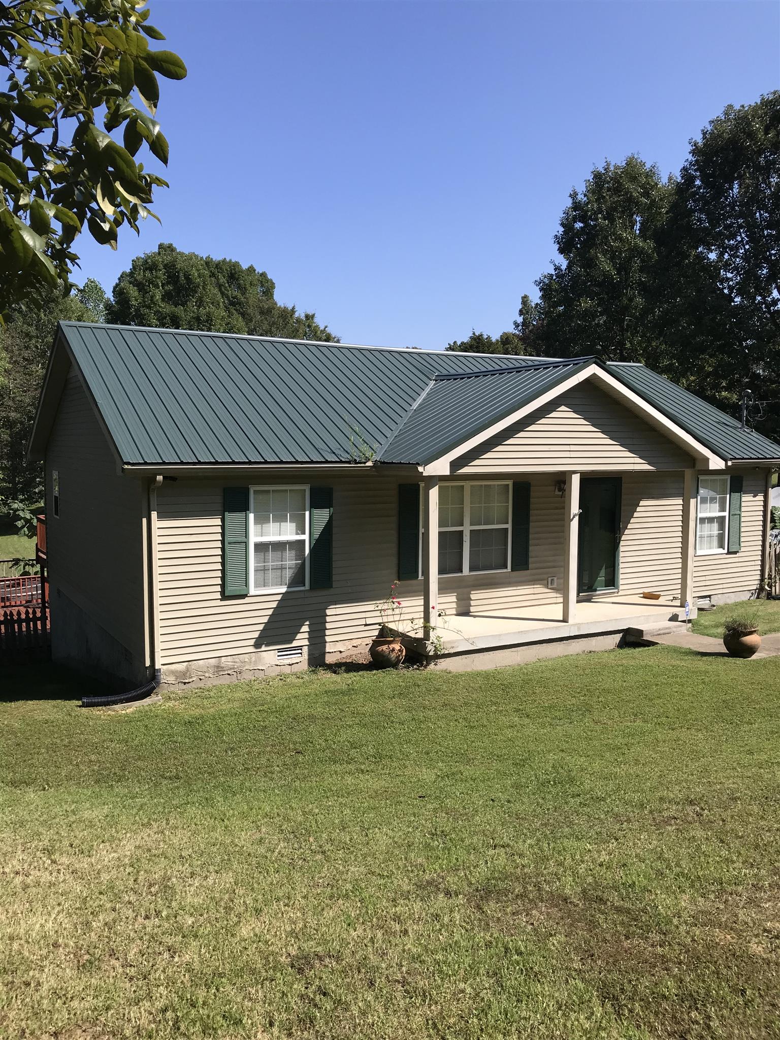 305 Preacher Road Charlotte, TN 37036 - Photo 1 of 16 Gallery Image 1