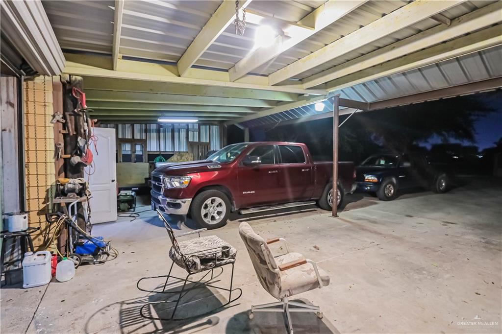 4701 Russell Circle Mission, TX 78574 - Photo 25 of 41 View of garage