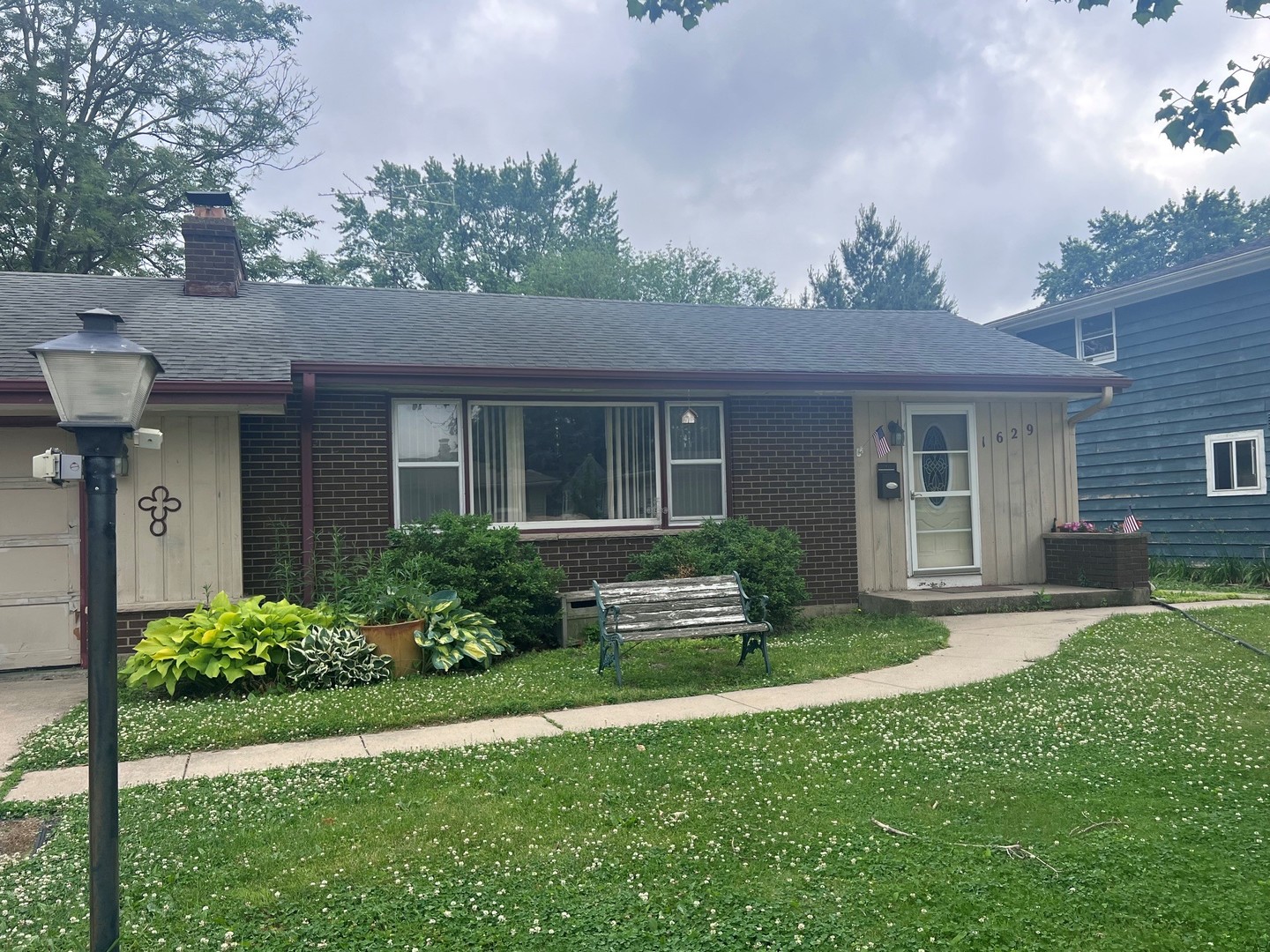 1629 Lin Lor Lane Elgin, IL 60123 - Photo 8 of 27