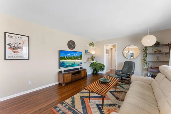 $350,000 | 520 57th Avenue Northeast, Fridley, MN 55432