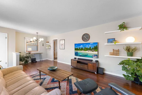 $350,000 | 520 57th Avenue Northeast, Fridley, MN 55432