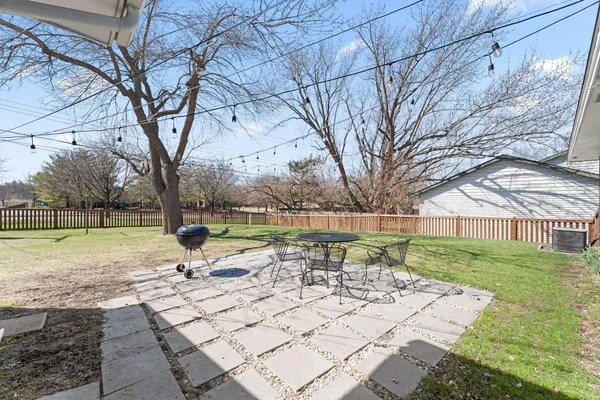 $350,000 | 520 57th Avenue Northeast, Fridley, MN 55432