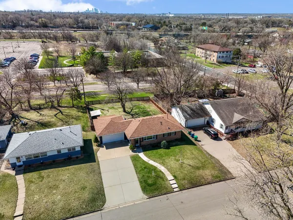 $350,000 | 520 57th Avenue Northeast, Fridley, MN 55432