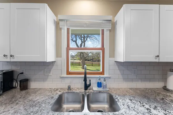 $350,000 | 520 57th Avenue Northeast, Fridley, MN 55432