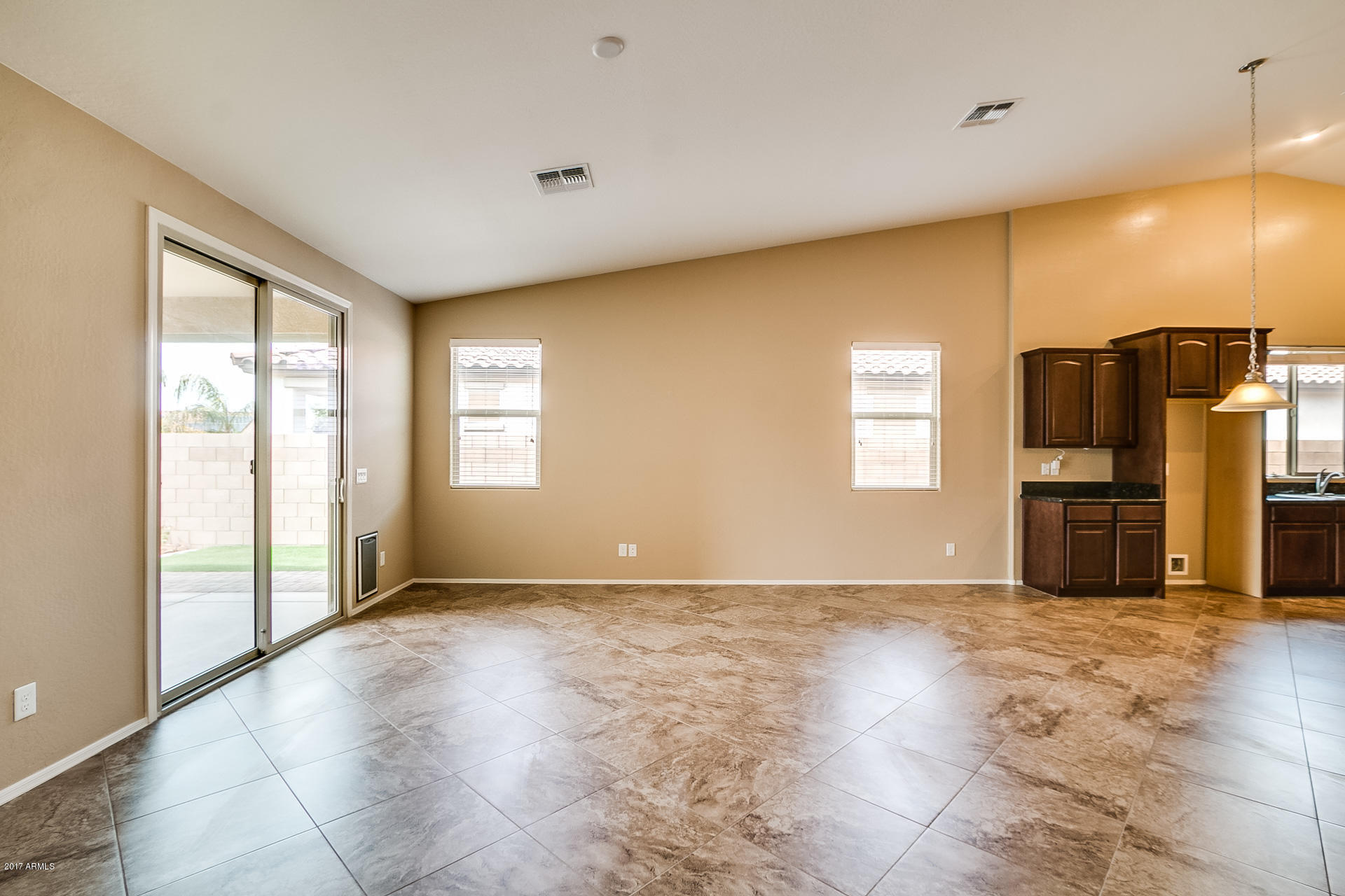 20949 West Eastview Way Buckeye, AZ 85396 - Photo 14 of 36 Eastview-013