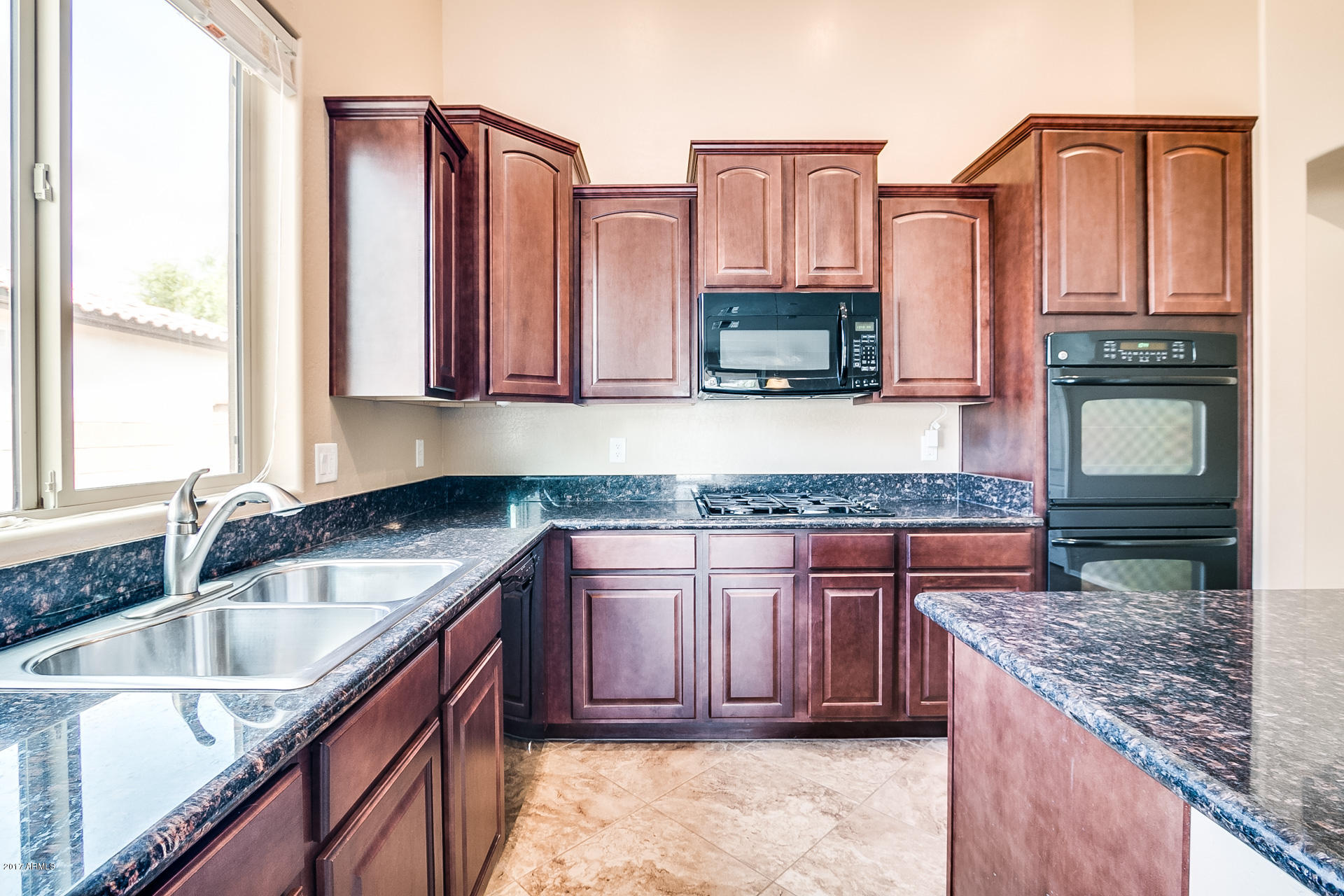 20949 West Eastview Way Buckeye, AZ 85396 - Photo 5 of 36 Eastview-004