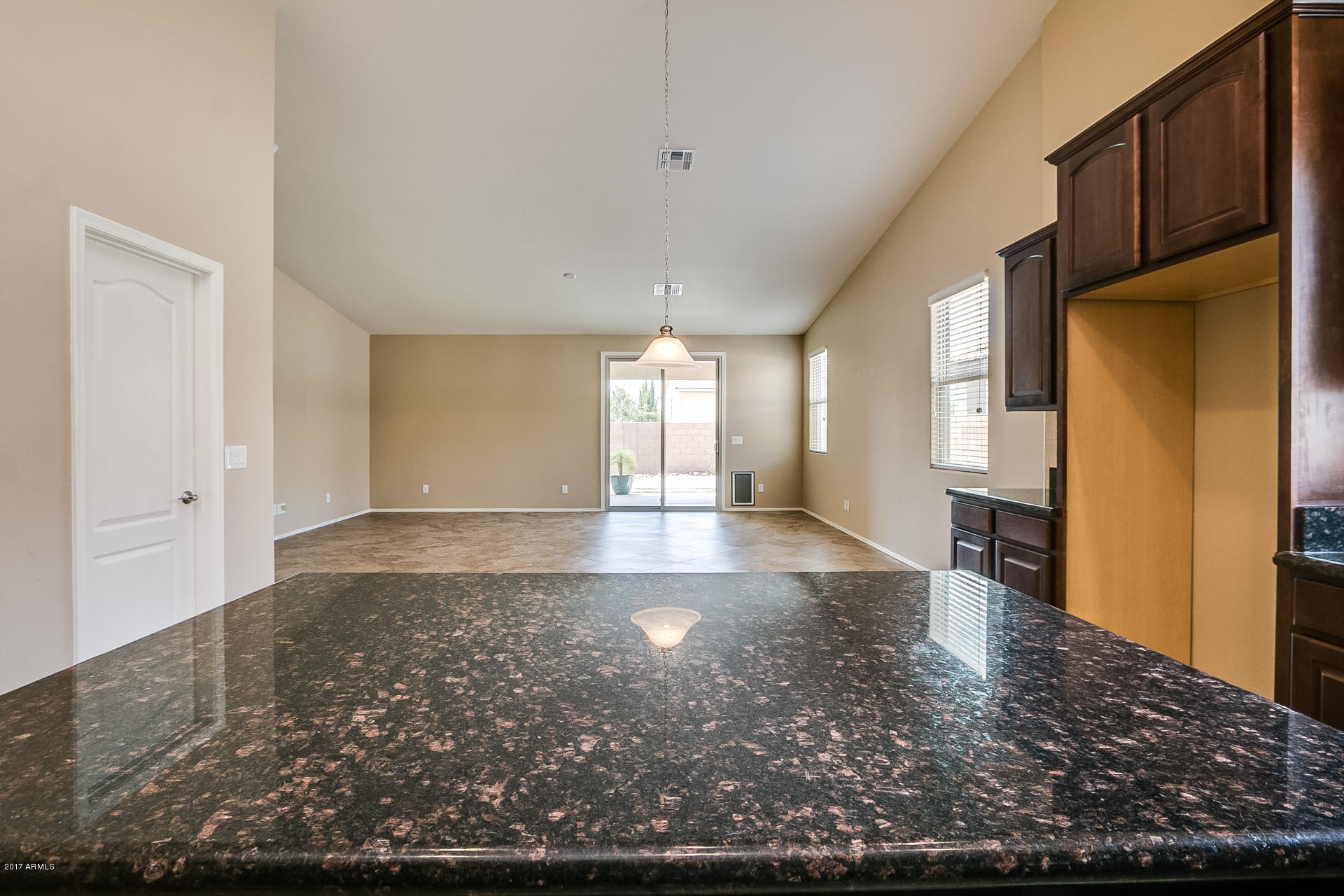 20949 West Eastview Way Buckeye, AZ 85396 - Photo 6 of 36 Eastview-005
