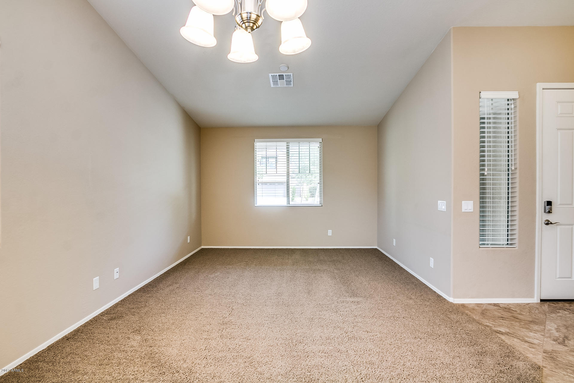 20949 West Eastview Way Buckeye, AZ 85396 - Photo 9 of 36 Eastview-008